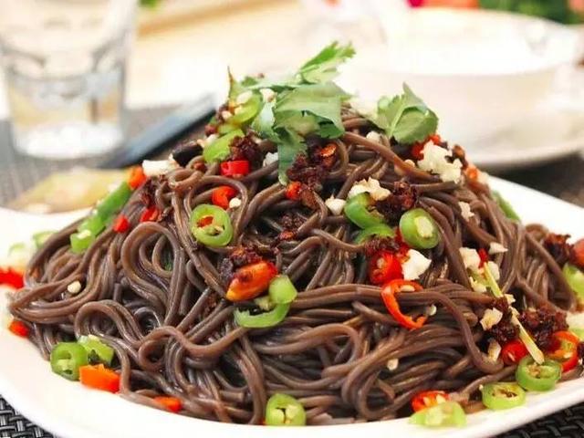 蕨根粉是什么？